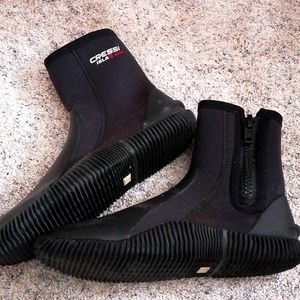Cressi dive boots